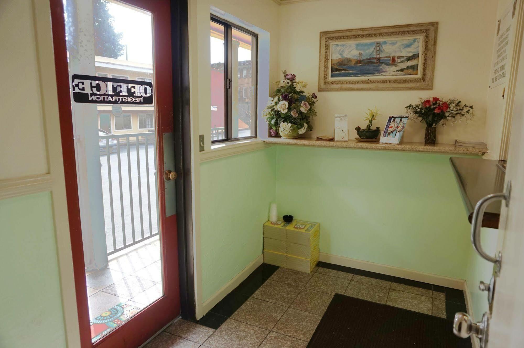 Piedmont Place Motel Oakland Exterior photo